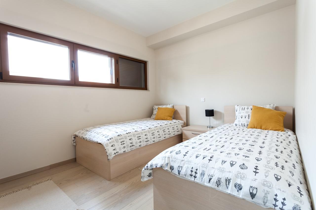 Renata Apartment 2Br, Near Beach Petrcane Eksteriør bilde